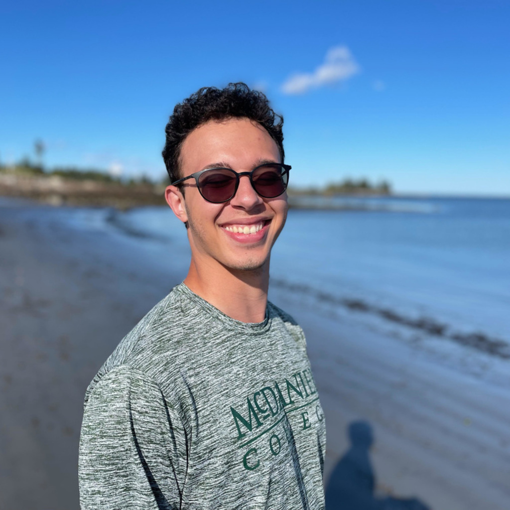 Portrait of Mark Flores