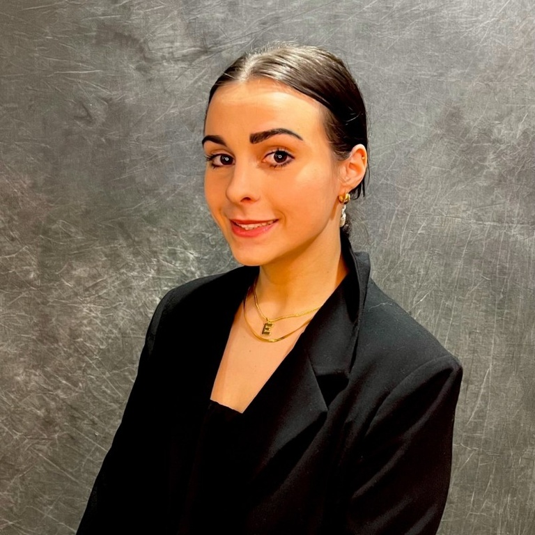 Portrait of Ella Heder